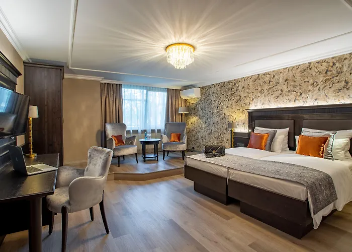 Westend An Der Messe Hotel