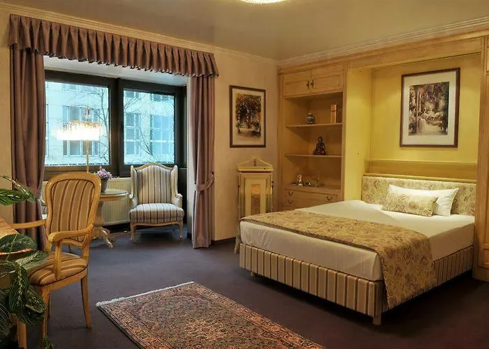 Hotel Westend An Der Messe 4*
